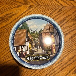 Vintage The Old Town tin